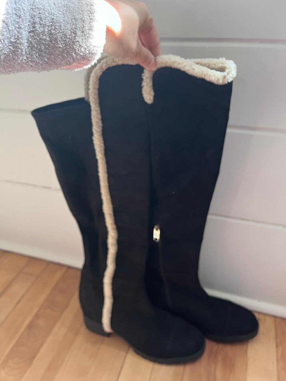 Karl Lagerfeld Paris Suede Sherpa Trim Lug Sole Over Knee Tall Boots Black 8.5